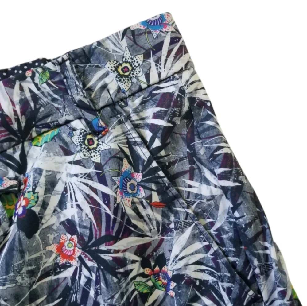ROBERT GRAHAM Hybrid Shorts Size 34 Classic Fit Floral Casual Boardshorts